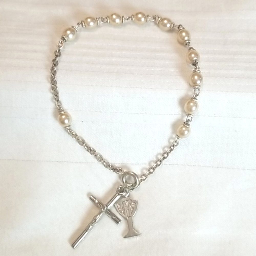 Silver Pearl Crucifix Cross Bracelet